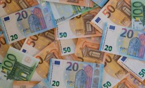 Juros da dívida de Portugal caem a dois anos e sobem a cinco e a 10 anos