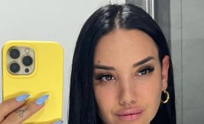 Joana Diniz apanhada em foto de mamilo à mostra
