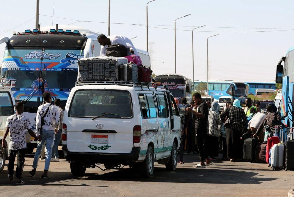 Nações Unidas precisam de 402 ME para ajudar 860.000 deslocados Sudaneses