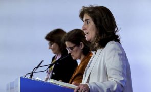 Licença parental a tempo parcial paga pela metade, acumula com 50% do salário