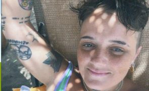 Carolina Deslandes Avisa seguidores: 