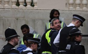 Seis ativistas antimonarquia detidos em Londres antes da coroação