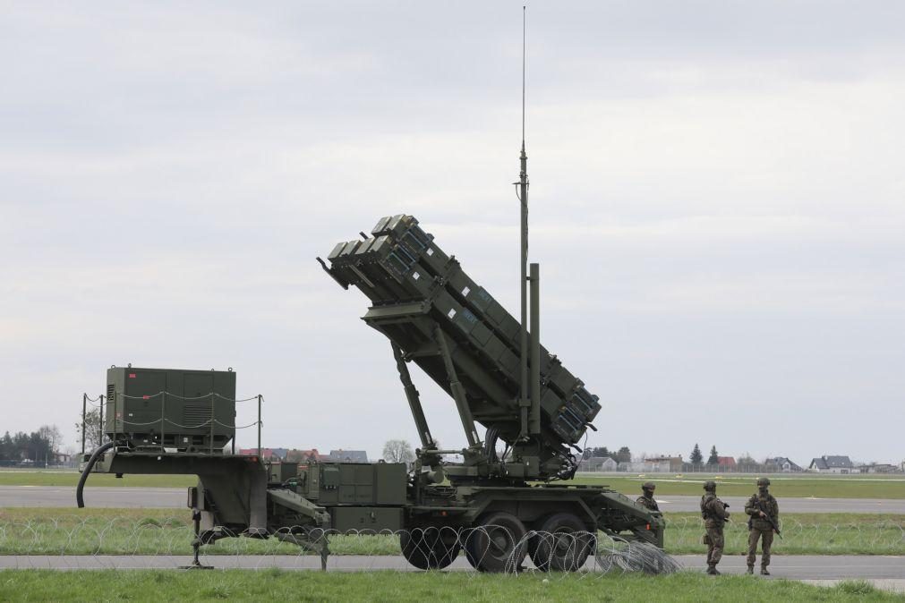 Ucrânia derruba míssil hipersónico russo com míssil americano Patriot