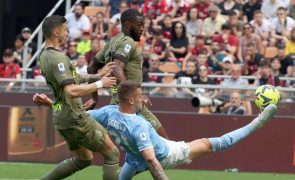Lazio perde com AC Milan e coloca em risco segundo lugar da Serie A