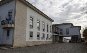 Incêndio numa garagem em Penela deixa 29 famílias desalojadas