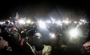 Governo da Guiné-Bissau proíbe utilização de viaturas do Estado durante campanha eleitoral