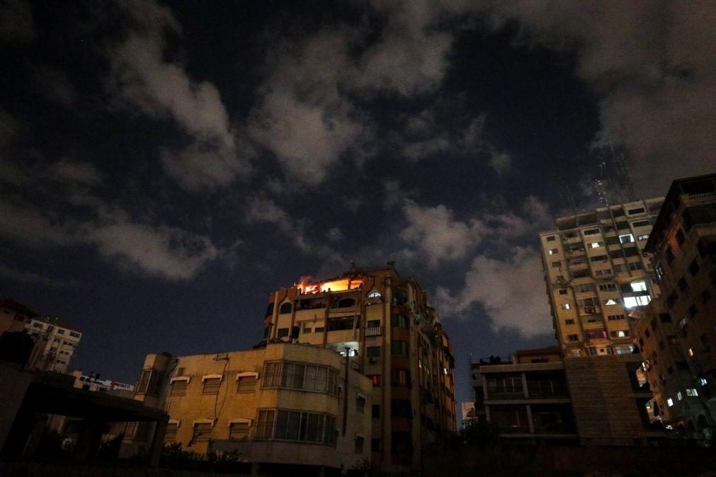 Pelo menos 12 mortos na Faixa de Gaza após ataques aéreos israelitas