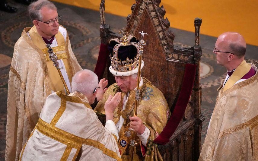 Divulgado primeiro retrato oficial de Carlos III após a coroação