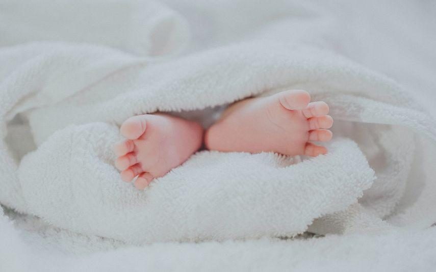 Reino Unido - Nasce o primeiro bebé com ADN de três pais!