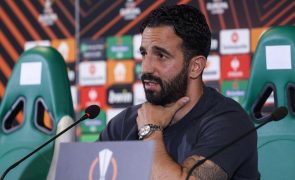 Rúben Amorim diz que prefere defrontar Benfica ainda a lutar pelo título