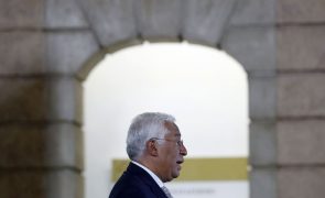 Costa avisa que na resposta à crise da habitação 