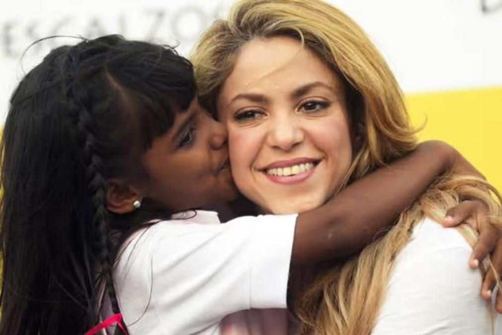 Shakira vai construir escolas para crianças em situação de vulnerabilidade
