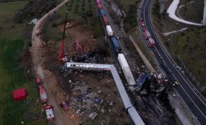 PM grego alvo de queixa de famílias das vítimas de acidente ferroviário