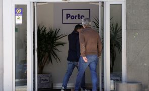 Rui Moreira considera normal presença da PJ na Câmara do Porto