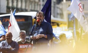 Fenprof acusa ministro de não resolver casos disciplinares contra professores grevistas