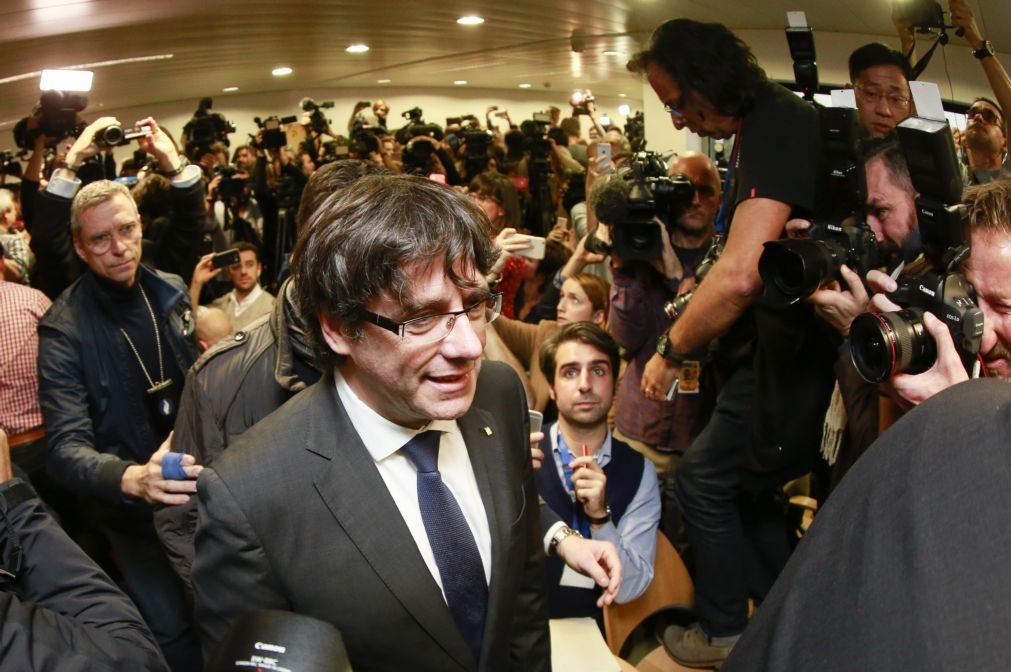 Puigdemont assegura que não fugiu e assume intenção de ser candidato nas eleições