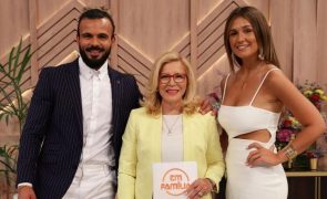 Maria Helena Taróloga chateia-se e repreende Domingos Terra em direto