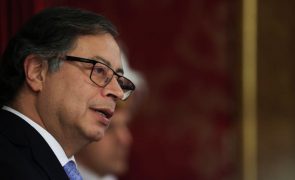 Presidente da Colômbia suspende trégua com principal grupo dissidente das ex-FARC