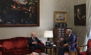 Presidente argelino quer mais parcerias comerciais com Portugal