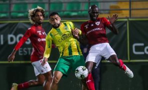 Telmo Arcanjo do Tondela sofre rotura de ligamento no joelho direito