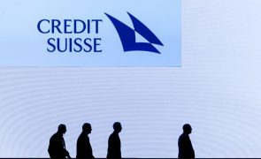 Bruxelas aprova sem reservas fusão de Credit Suisse e UBS