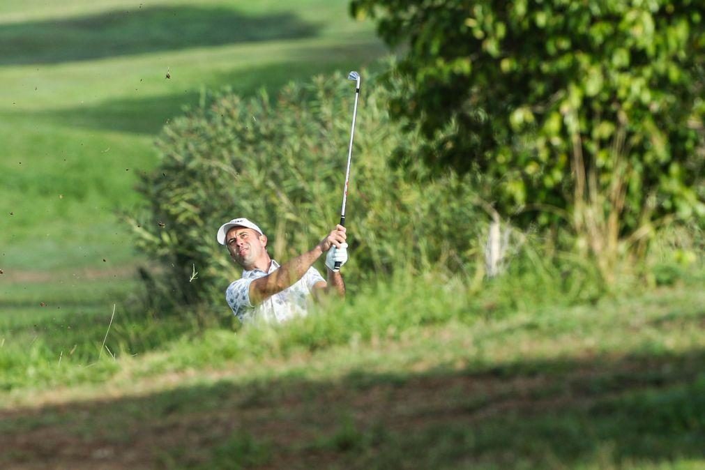 Ricardo Santos em 44.º no final do primeiro dia de open neerlandês de golfe