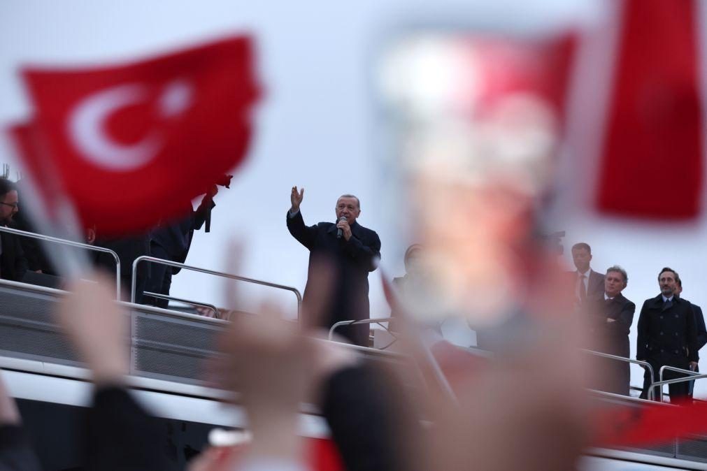 Comissão eleitoral confirma vitória de Erdogan