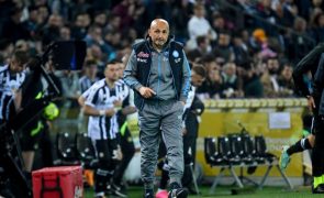 Presidente do Nápoles anuncia saída do treinador Spalletti
