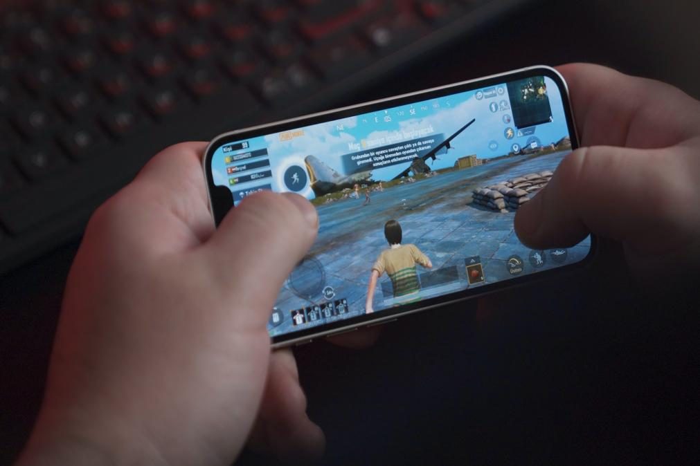 Smartphone ou consola, onde preferem os gamers jogar?