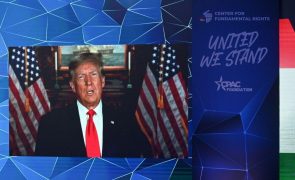 Trump promete fim da cidadania automática para crianças indocumentadas