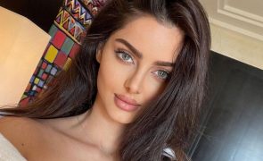 Modelo iraniana - O nó de forca simbólico do vestido usado em Cannes