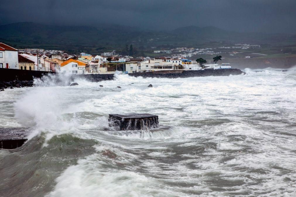 Depressão Óscar no grupo oriental dos Açores com chuva e vento fortes a partir das 21:00