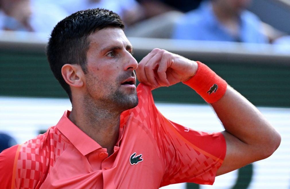 Djokovic nas meias-finais de Roland Garros pela 12.ª vez na carreira