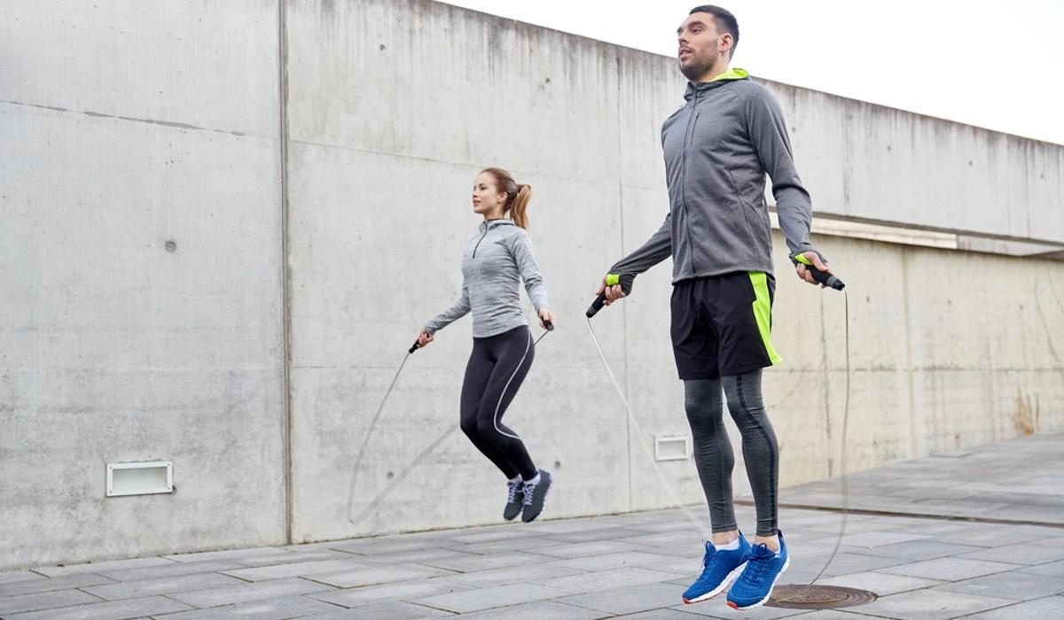 Exercício físico - Conheça os vários benefícios de saltar à corda