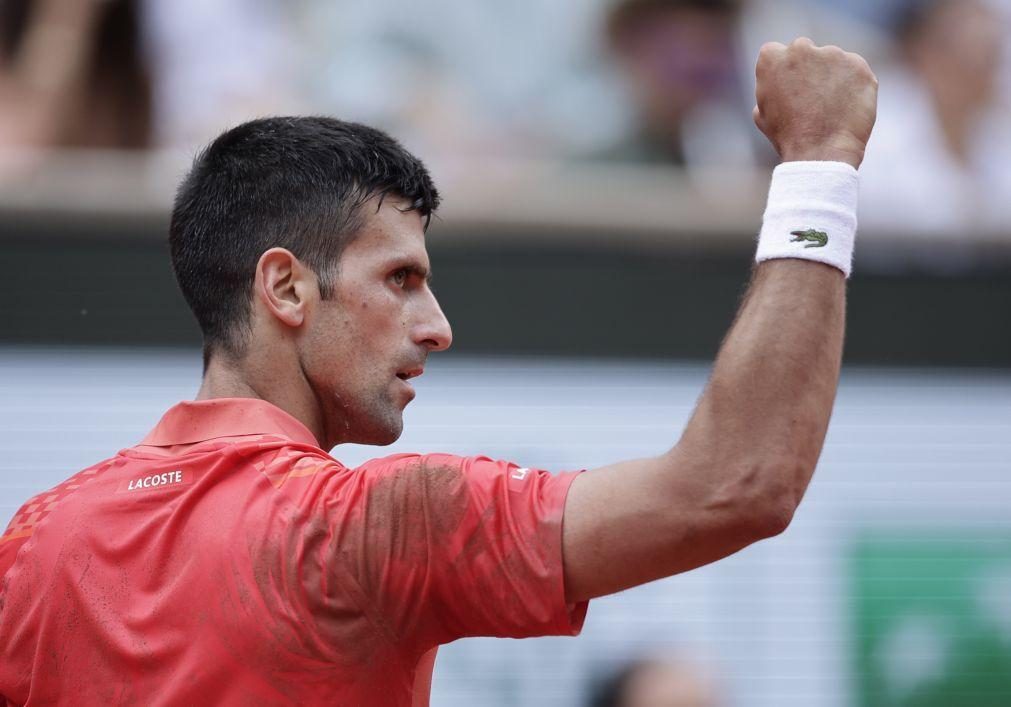 Djokovic bate Ruud em Roland Garros e isola-se como recordista de títulos do Grand Slam