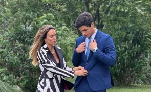 Liliana Aguiar Filho capta atenções no baile de finalistas: 