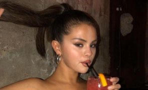 Selena Gomez - Filmada a gritar para futebolistas: “Estou solteira!”