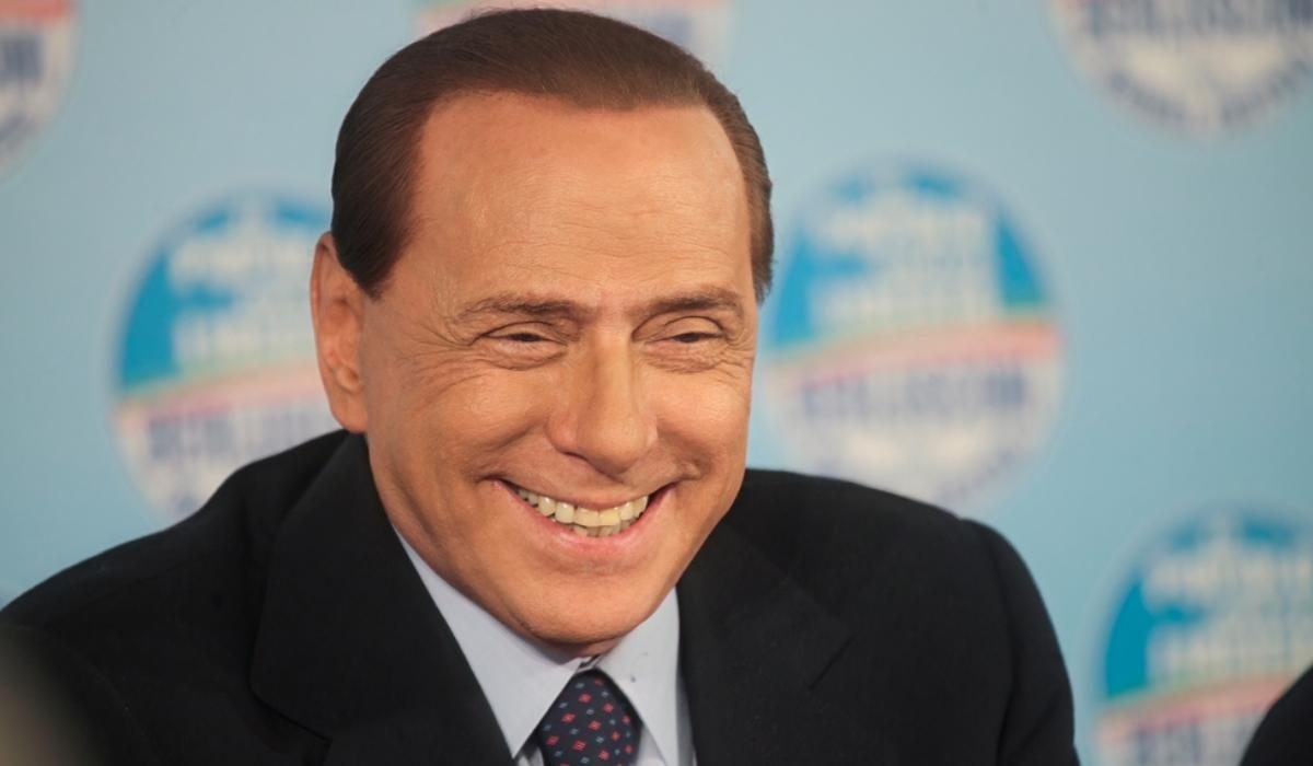Silvio Berlusconi - Casamentos, traições e muitos escândalos durante a vida