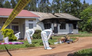 Ataque a escola no Uganda fez 41 mortos, 38 deles estudantes