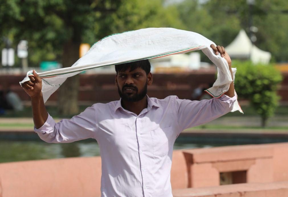 Pelo menos 98 mortos em onda de calor no norte da Índia