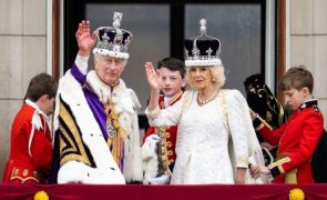 Realeza - Rei Carlos III não perdoa Harry pelas ofensas a Camilla