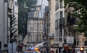 Sobe para 29 número de feridos no incêndio e desabamento de edifício em Paris