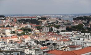 Casa Para Viver volta à rua e entrega 