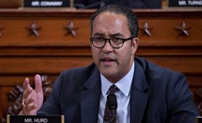 Ex-congressista Hurd anuncia candidatura a primárias Republicanas contra Trump