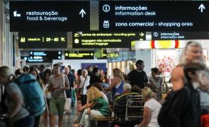 Pelo menos 24 voos de e para o Funchal cancelados devido a vento forte