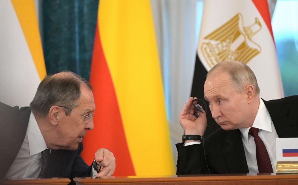 Lavrov anuncia investigação sobre eventual envolvimento ocidental no motim Wagner