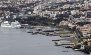 Capitania prolonga aviso de vento forte no arquipélago da Madeira até às 06:00 de quarta-feira