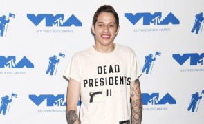 Pete Davidson - Ex-namorado de Kim Kardashian internado: morte trágica do pai não foi ultrapassada