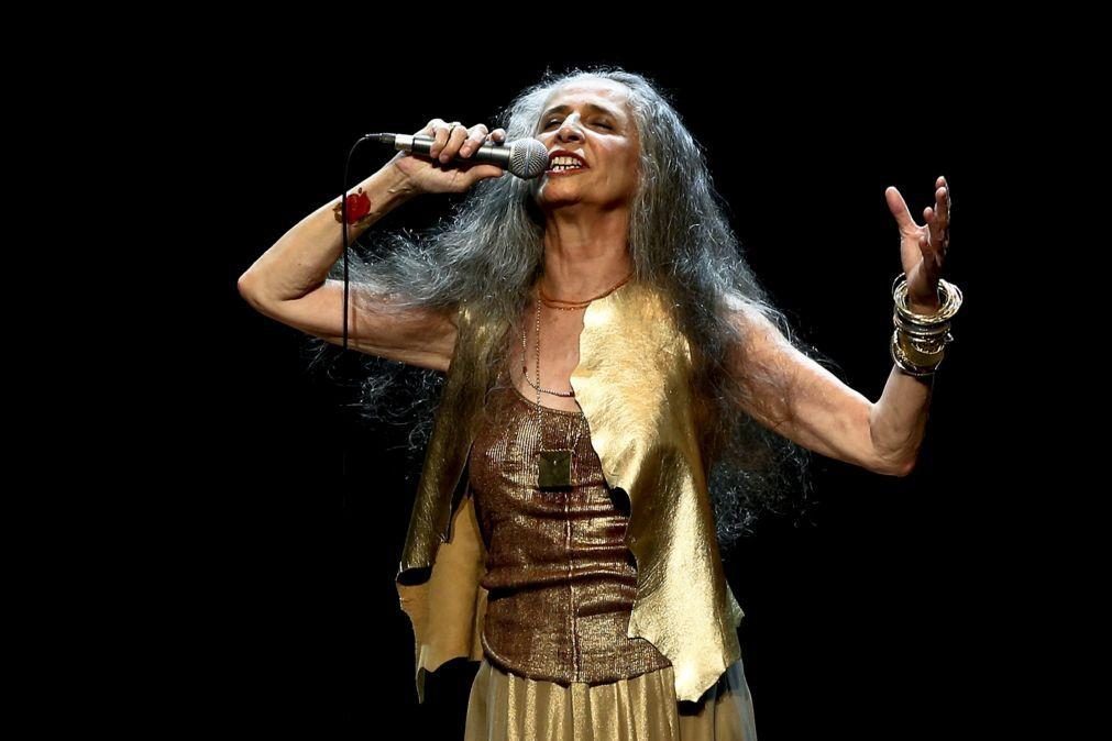 Governo atribui Medalha de Mérito Cultural à cantora brasileira Maria Bethânia