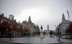 Câmara do Porto quer que animadores de rua paguem licença